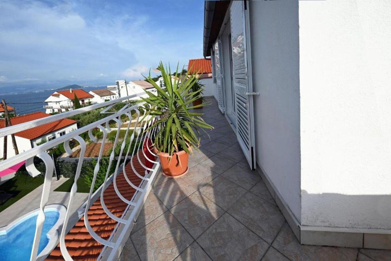 Apartment Mihovilovic สลาทิเน ภายนอก รูปภาพ