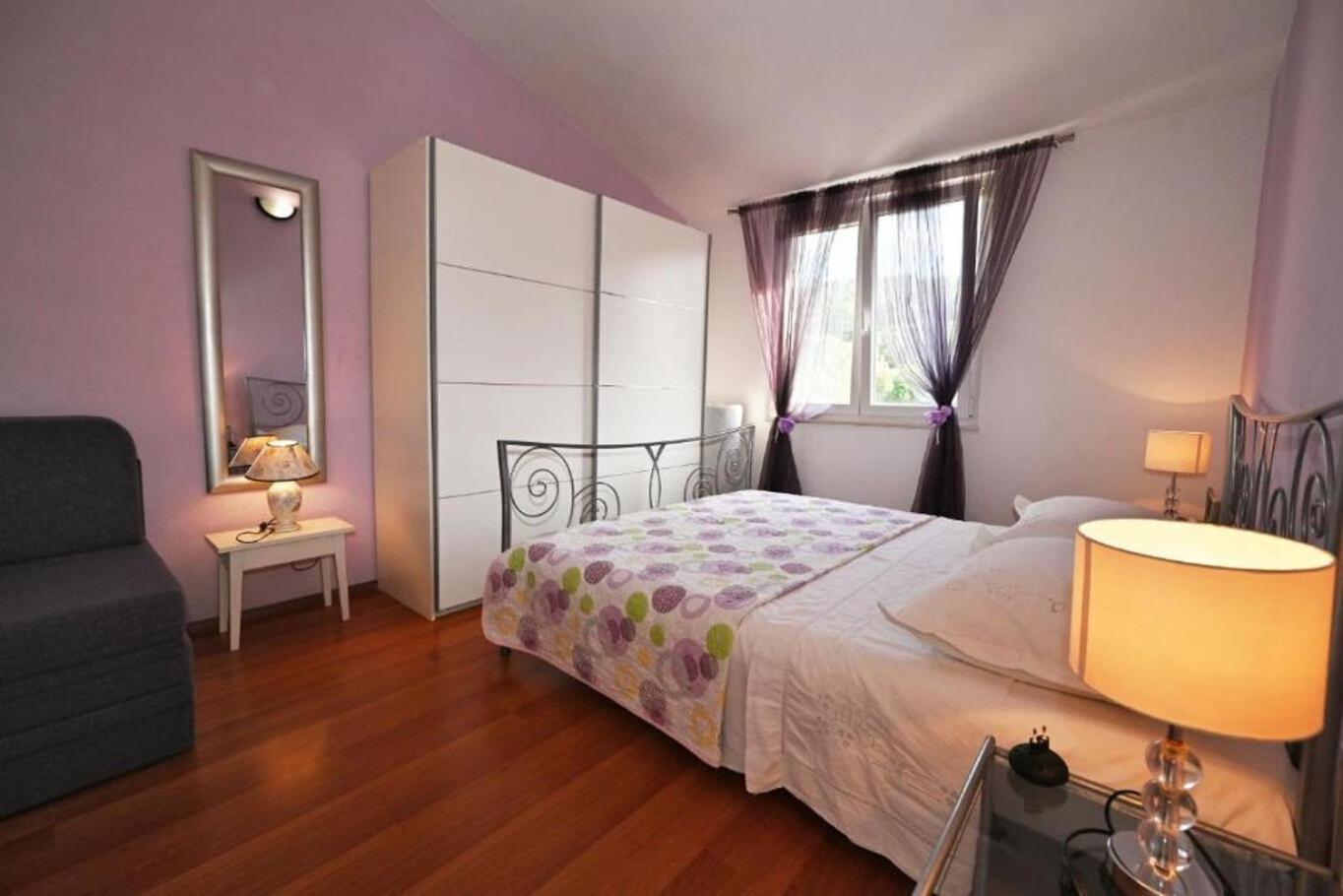 Apartment Mihovilovic สลาทิเน ภายนอก รูปภาพ