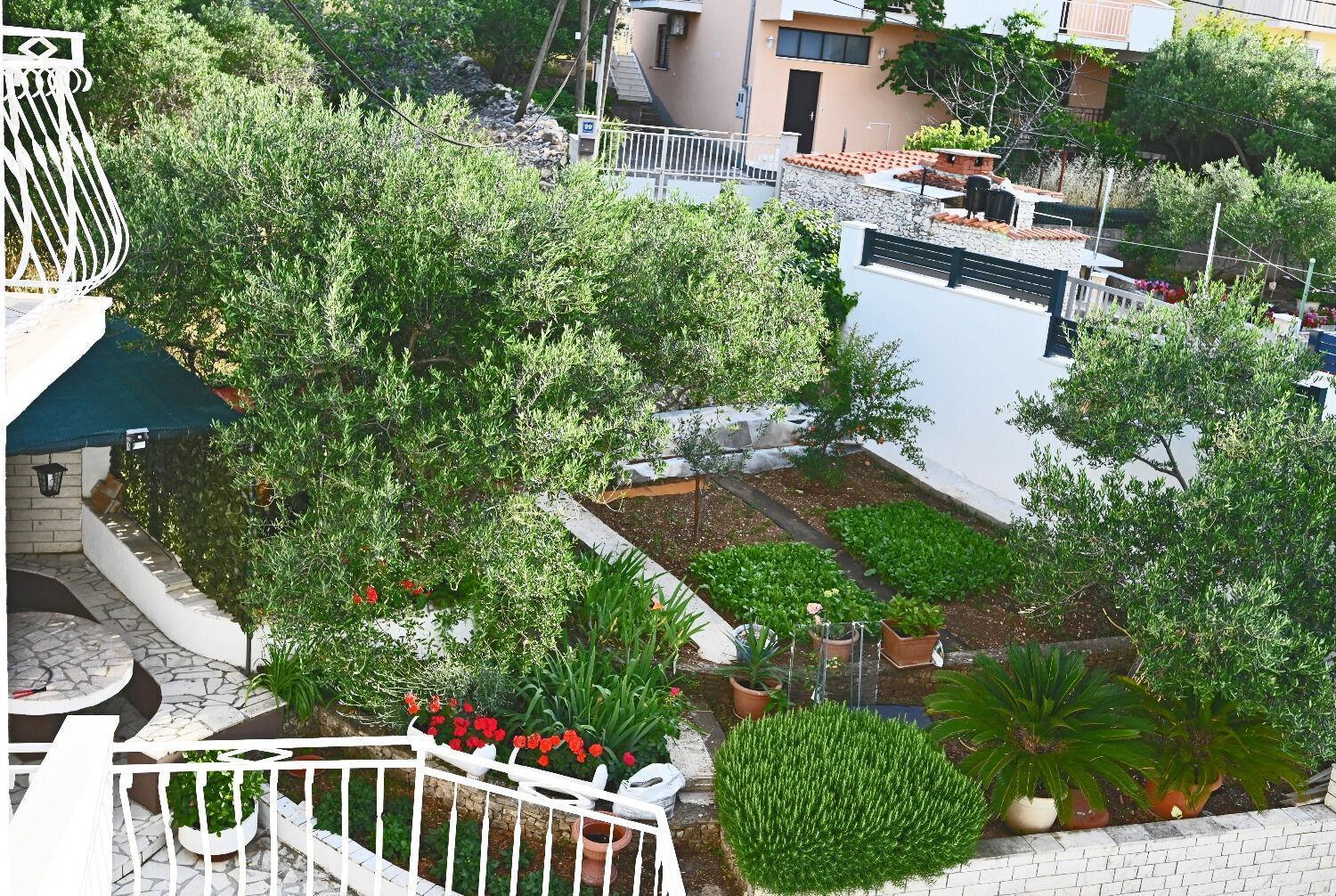 Apartment Mihovilovic สลาทิเน ภายนอก รูปภาพ